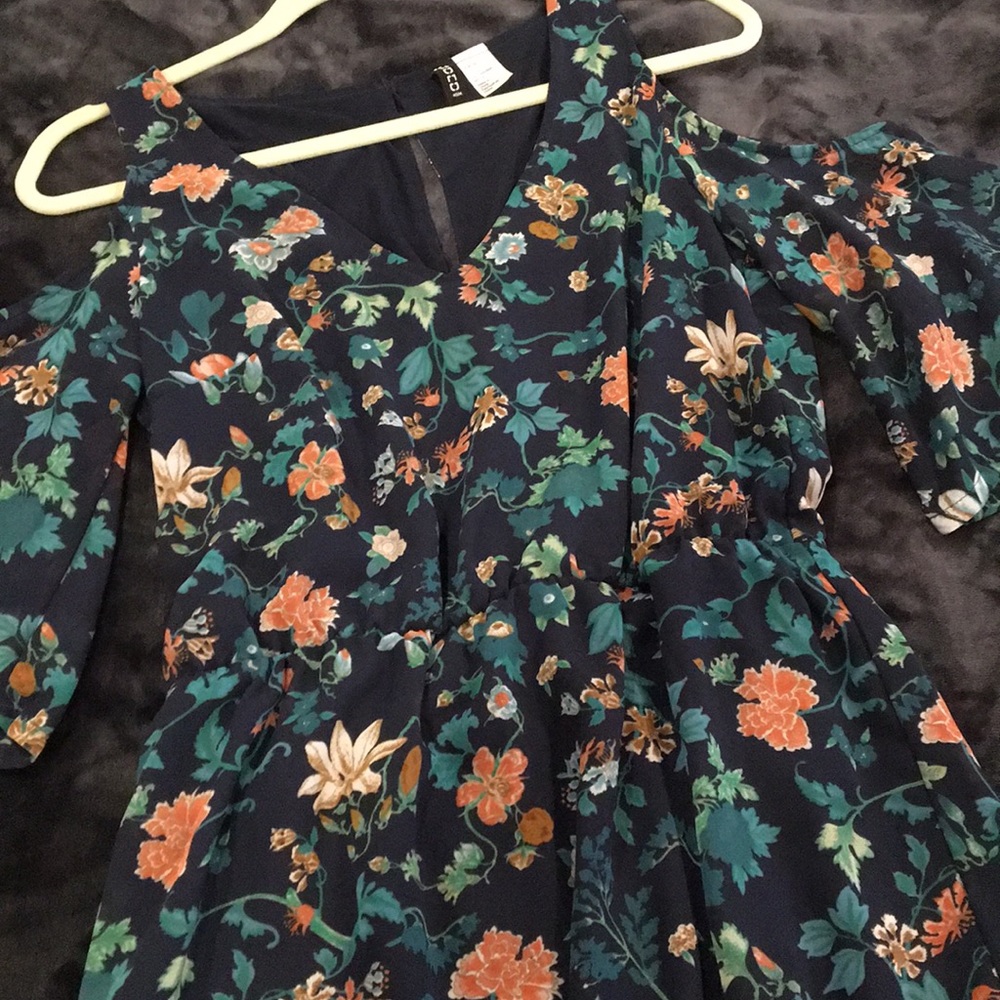 Divided peep-shoulder floral dress